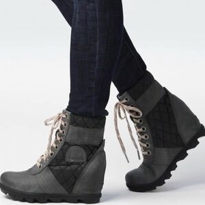 Sorel- Lexi Wedge Felt Boot- Size 8